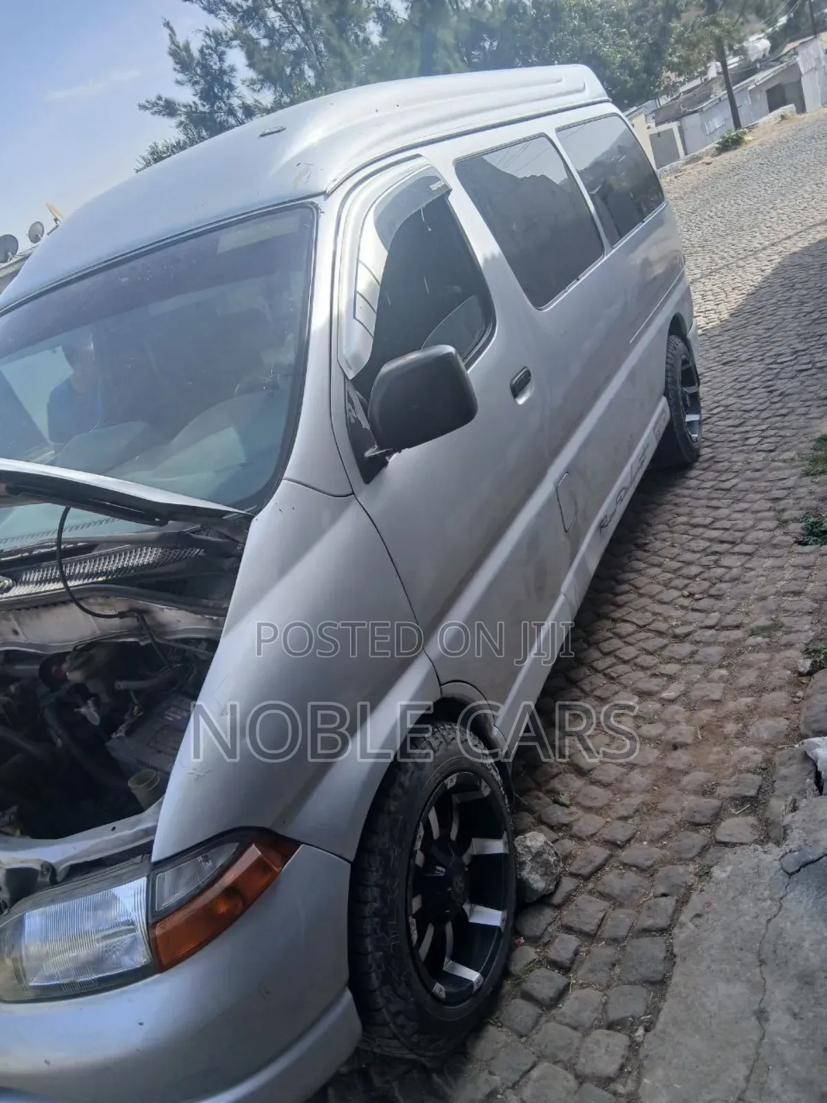 Toyota HiAce 2006 Silver