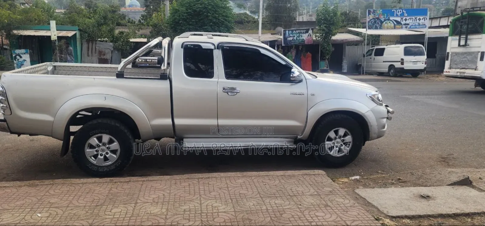 Toyota Hilux 2010 Silver