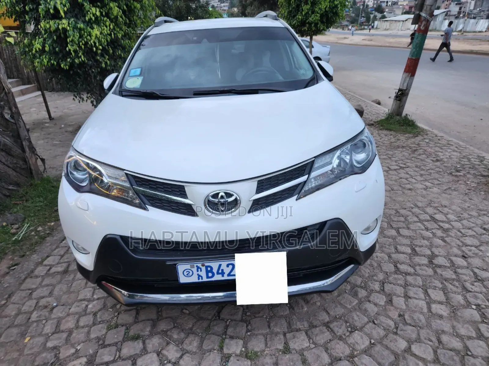 Toyota RAV4 2012 White