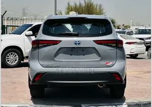 Toyota Highlander Hybrid Limited 2024 Blue