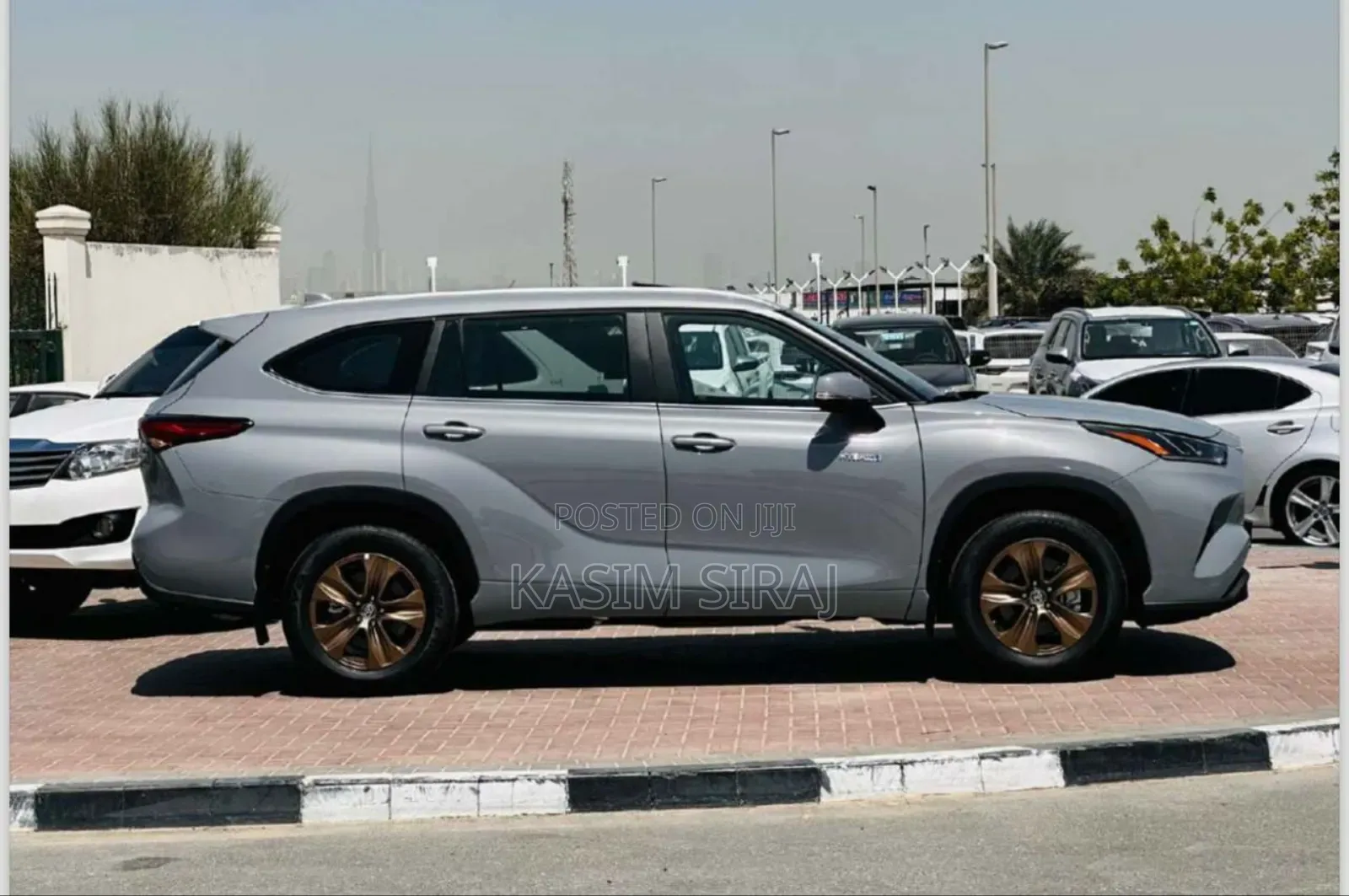 Toyota Highlander Hybrid Limited 2024 Blue