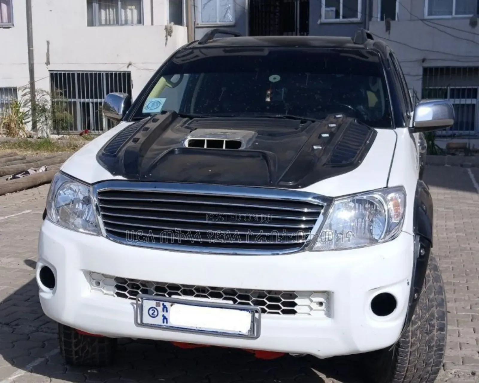 Toyota Hilux 2010 White