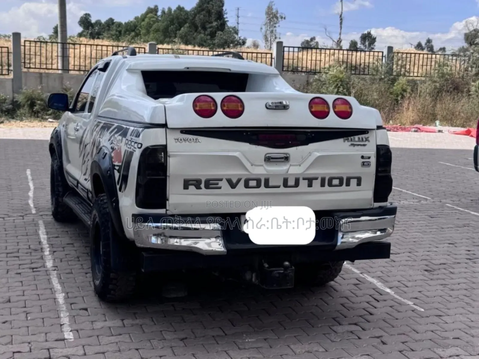 Toyota Hilux 2010 White