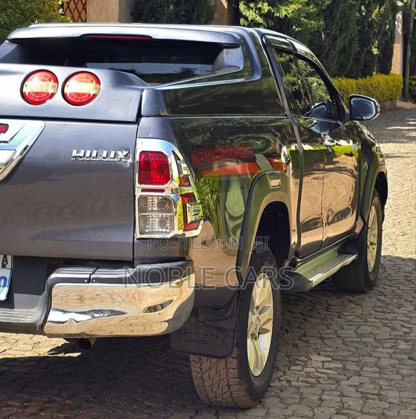 Toyota Hilux 2020 Gray