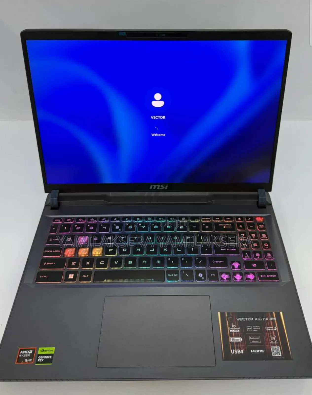 New Laptop MSI Vector 16 HX AI A2XWIG 16GB AMD Ryzen 9 SSD 1T