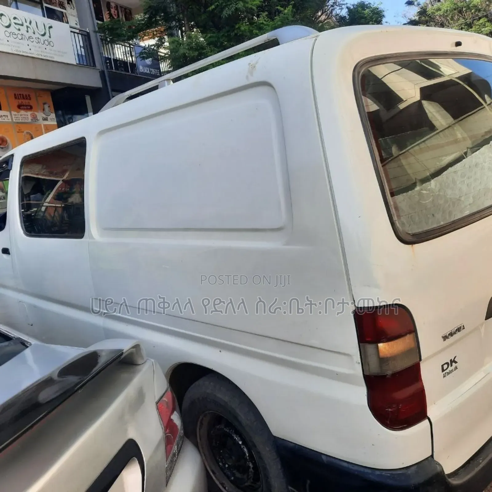 Toyota HiAce 2008 White