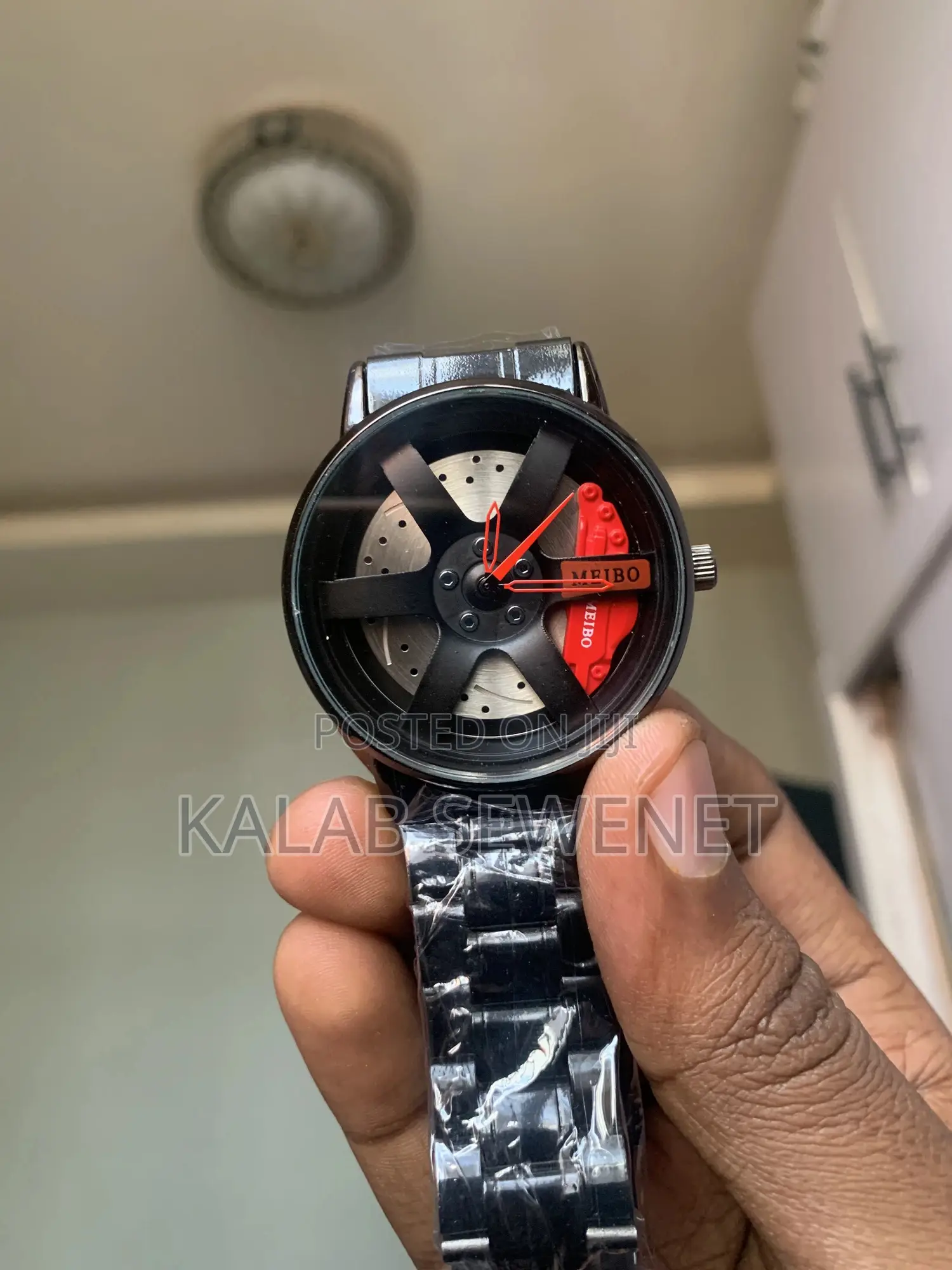 Car Wheel Rim Watch