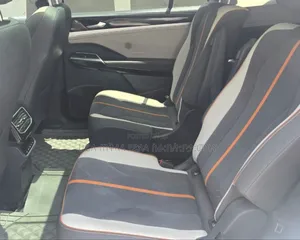 Volkswagen ID.6 2023 White