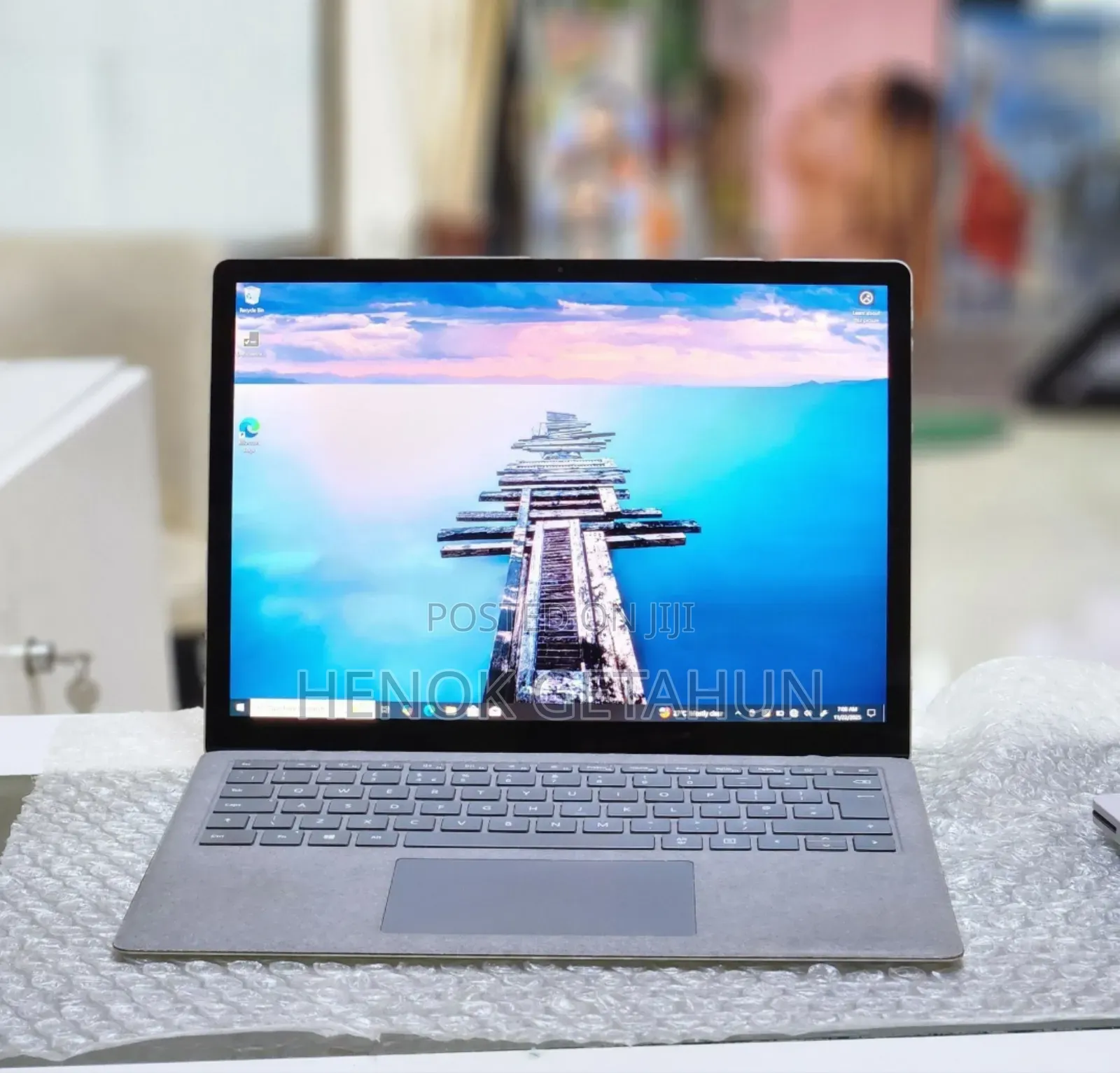 New Laptop Microsoft Surface 8GB Intel Core i5 SSD 512GB