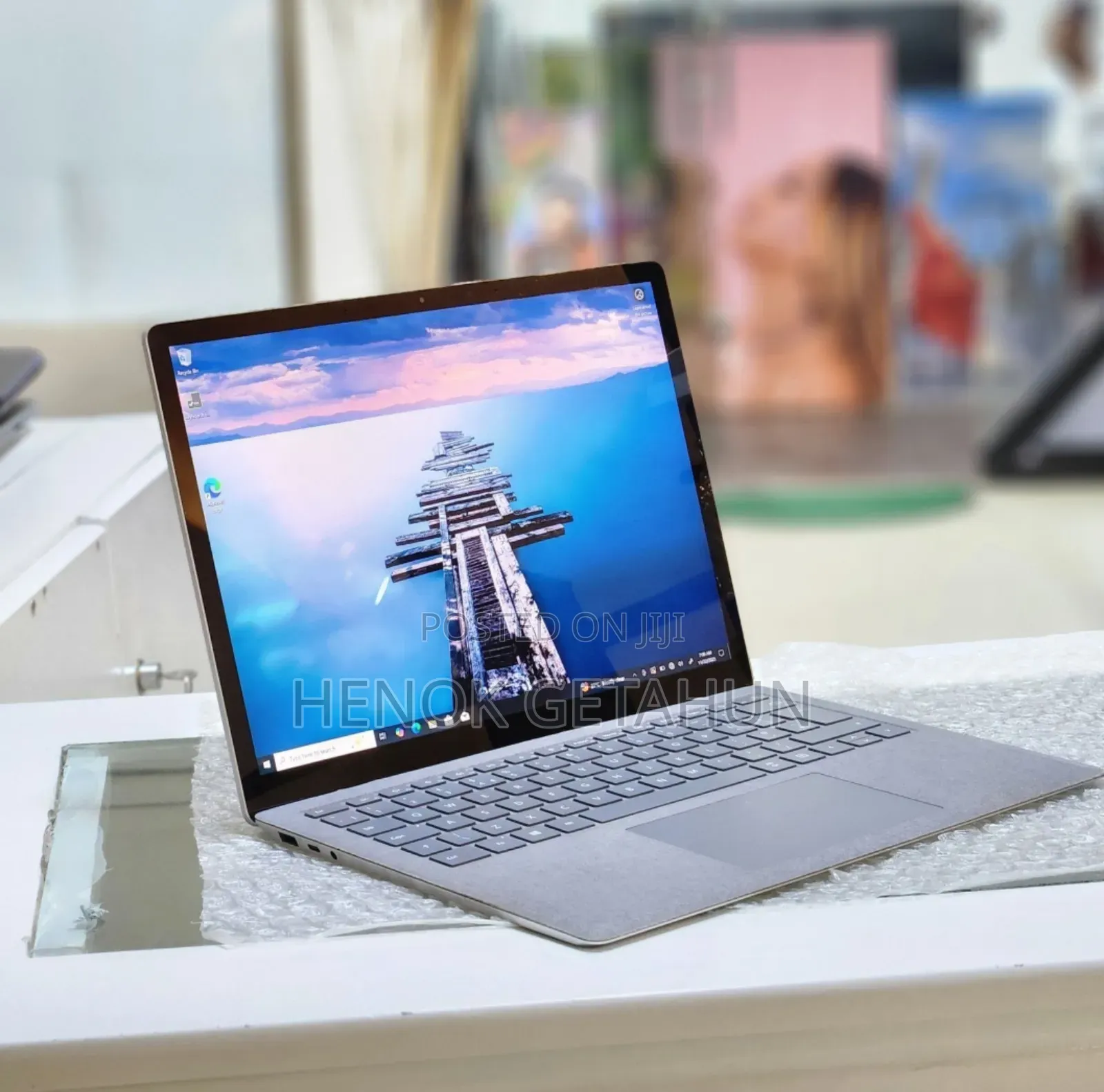 New Laptop Microsoft Surface 8GB Intel Core i5 SSD 512GB