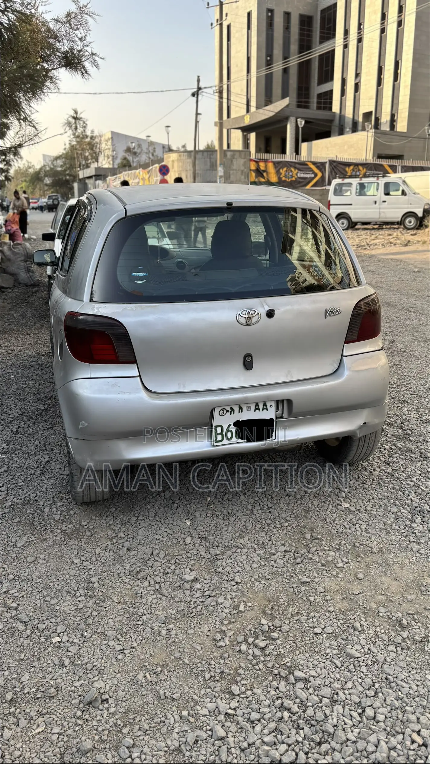 Toyota Vitz 2000 Silver