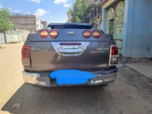 Toyota Hilux Revo Double Cab Deisel 2.4 AWD 2018 Gray