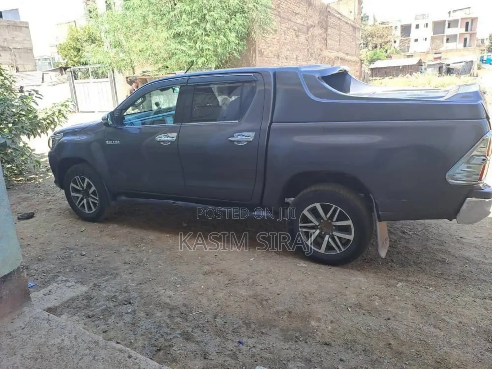 Toyota Hilux Revo Double Cab Deisel 2.4 AWD 2018 Gray