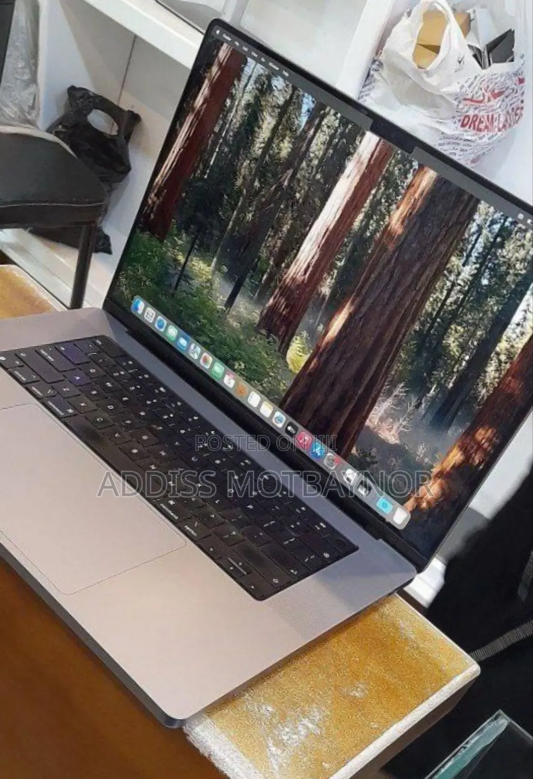New Laptop Apple MacBook Pro M1 16GB Apple M1 Pro SSD 1T