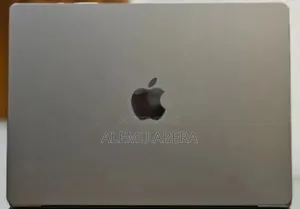 New Laptop Apple MacBook Pro M1 32GB Apple M1 Pro SSD 512GB