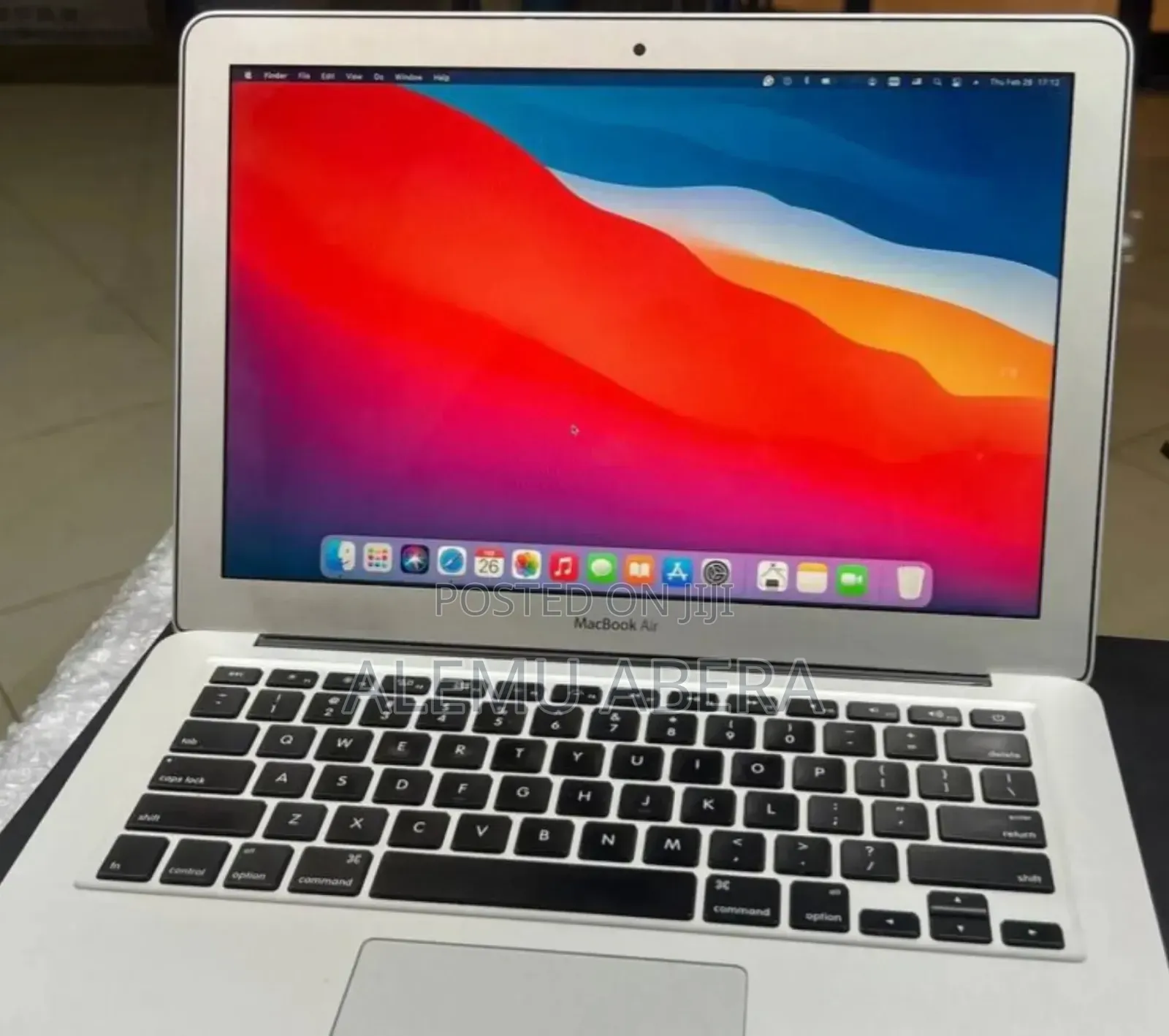 New Laptop Apple MacBook 2014 8GB Intel Core i7 SSD 128GB