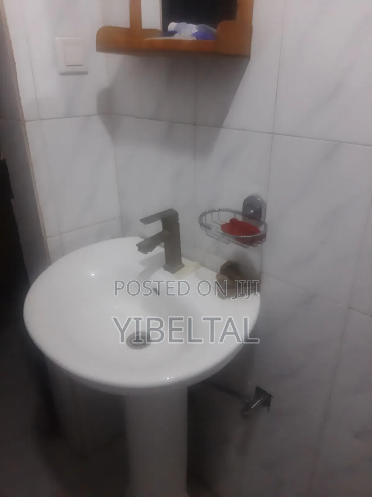 Furnished 2bdrm House in Yeka for sale