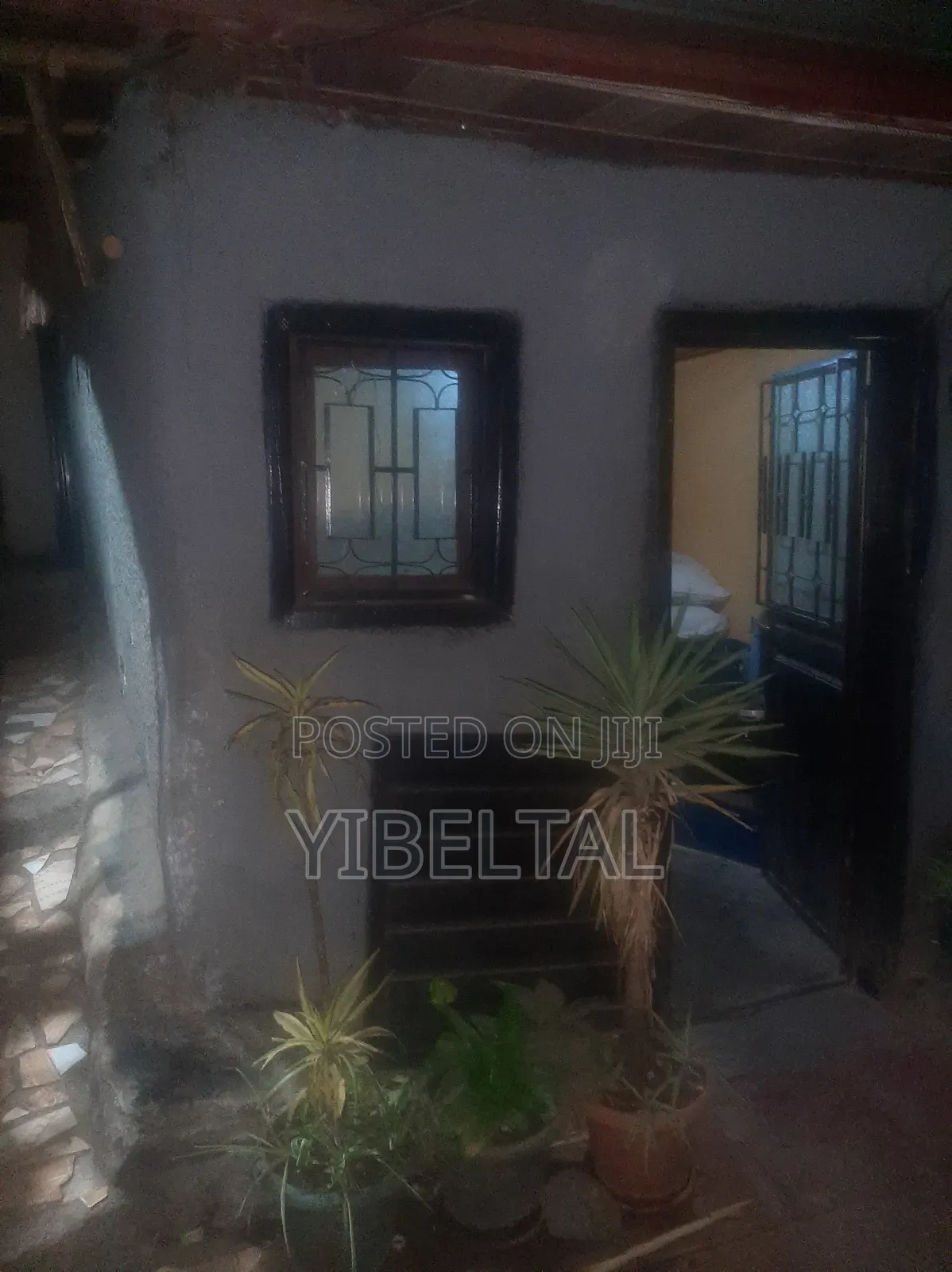 Furnished 2bdrm House in Yeka for sale