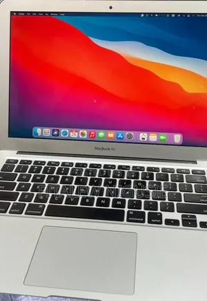 New Laptop Apple MacBook Air 2014 8GB Intel Core i7 SSD 128GB