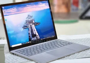 New Laptop Microsoft Surface 8GB Intel Core i5 SSD 512GB