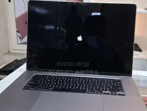 New Laptop Apple MacBook Pro 2019 32GB Intel Core i9 SSD 512GB