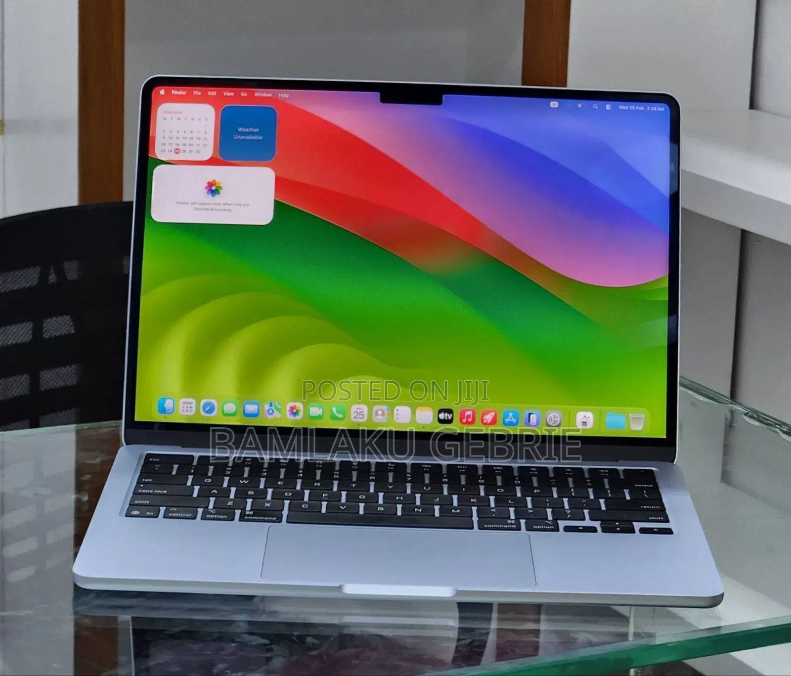 New Laptop Apple MacBook Air 2025 M4 13-inch 16GB Apple M4 SSD 256GB