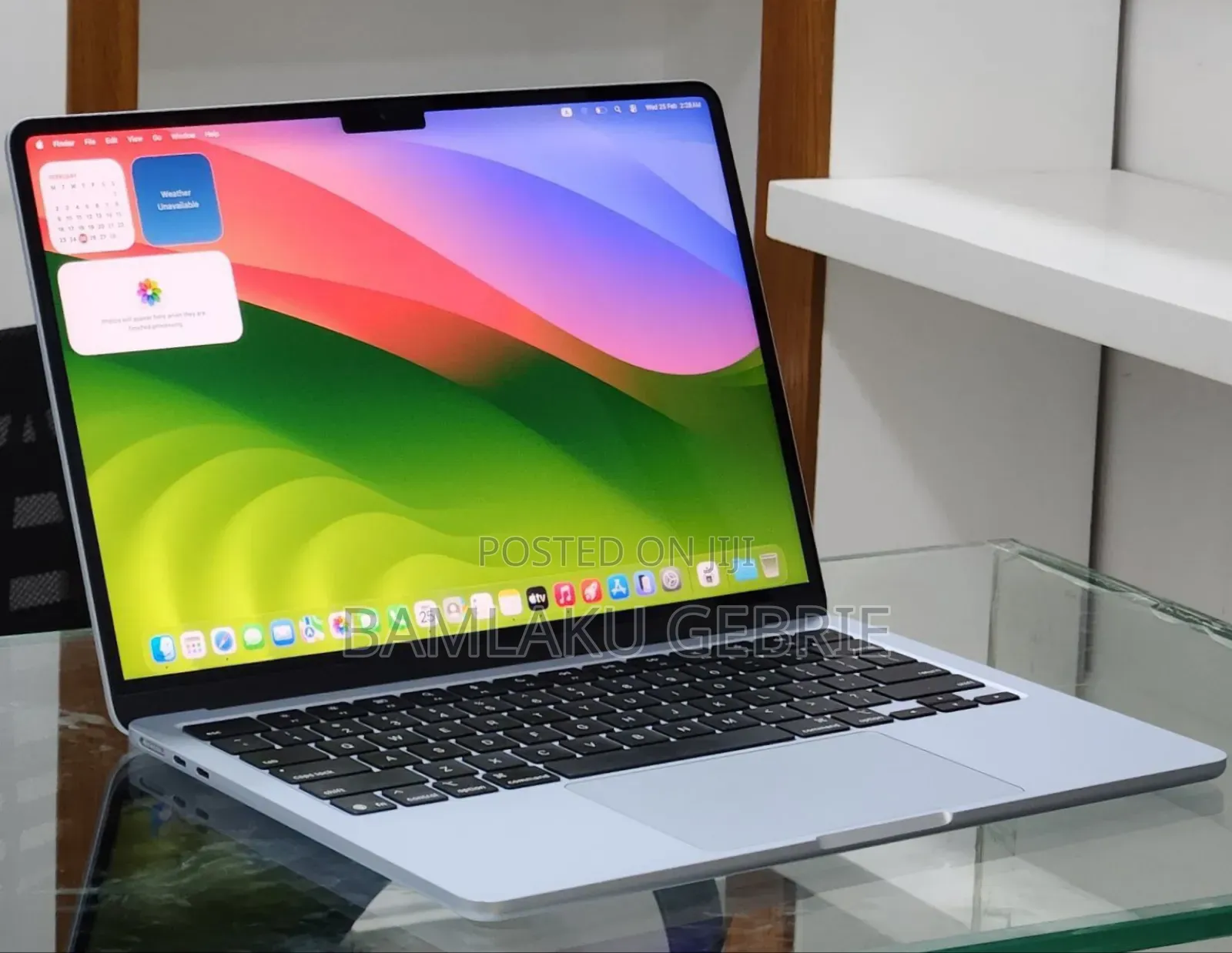 New Laptop Apple MacBook Air 2025 M4 13-inch 16GB Apple M4 SSD 256GB