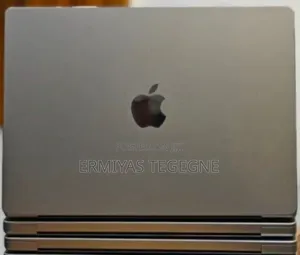 New Laptop Apple MacBook Pro M1 16GB Intel Core Ultra 9 SSD 256GB