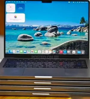 New Laptop Apple MacBook Pro M1 16GB Intel Core Ultra 9 SSD 256GB