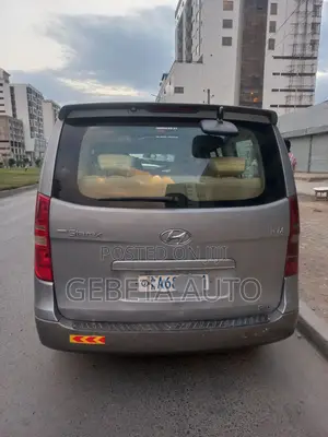 Hyundai Starex 2012 Silver