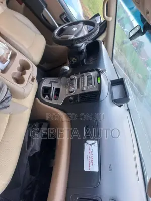 Hyundai Starex 2012 Silver