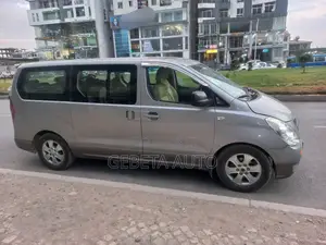 Hyundai Starex 2012 Silver