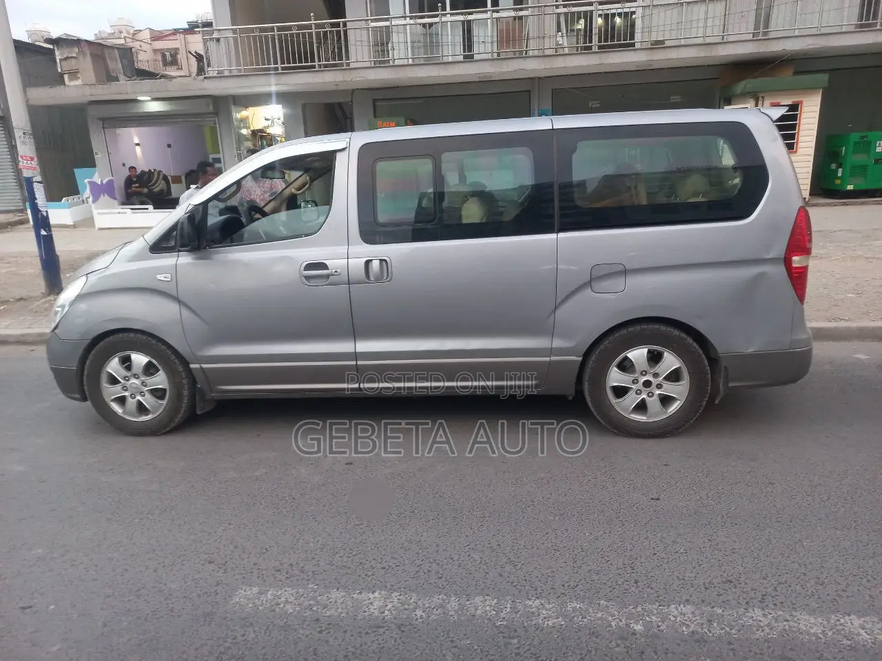 Hyundai Starex 2012 Silver