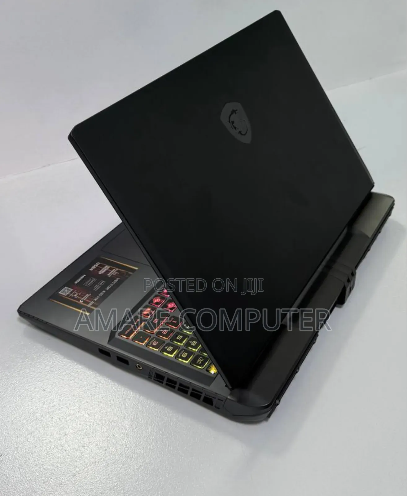 New Laptop MSI Vector 16 HX AI A2XWIG 16GB AMD Ryzen 9 SSD 1T