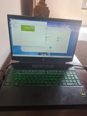 Laptop HP Pavilion 15 8GB AMD Ryzen 5 HDD+SSD 256GB