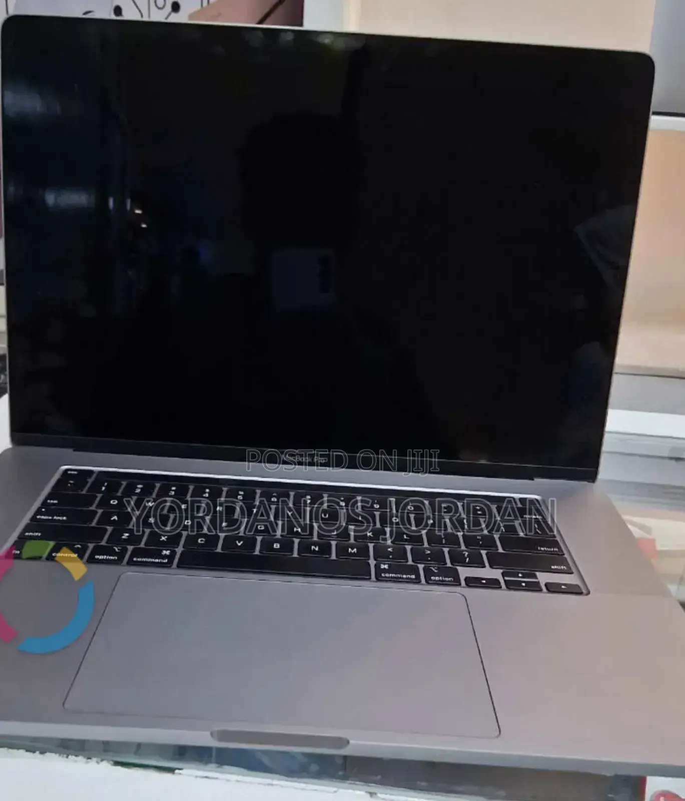 New Laptop Apple MacBook Pro 2019 32GB Intel Core i9 SSD 512GB