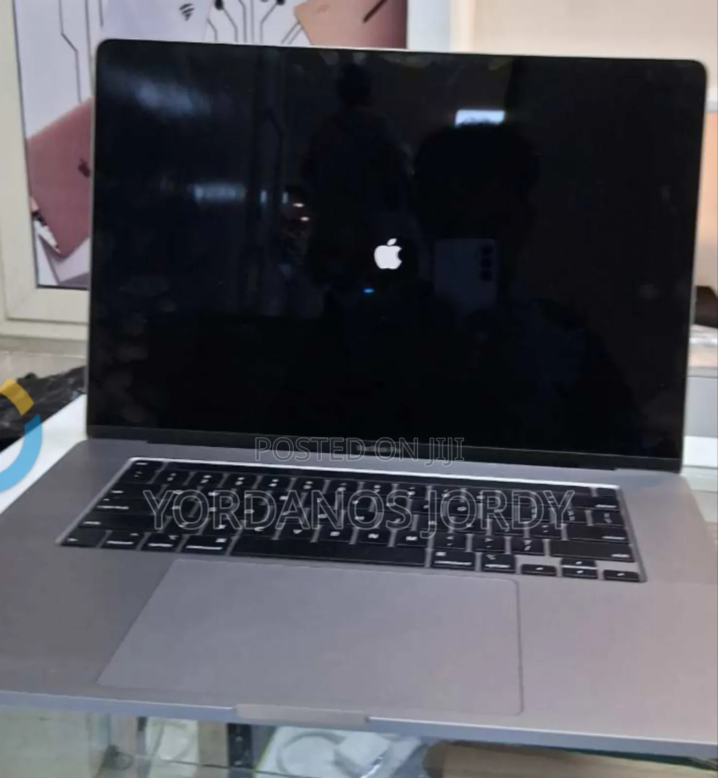 New Laptop Apple MacBook Pro 2019 32GB Intel Core i9 SSD 512GB