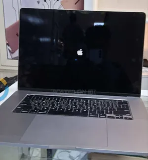 New Laptop Apple MacBook Pro 2019 32GB Intel Core i9 SSD 512GB