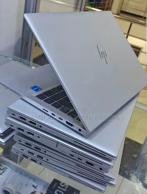 New Laptop HP EliteBook 830 G8 16GB Intel Core i5 SSD 512GB