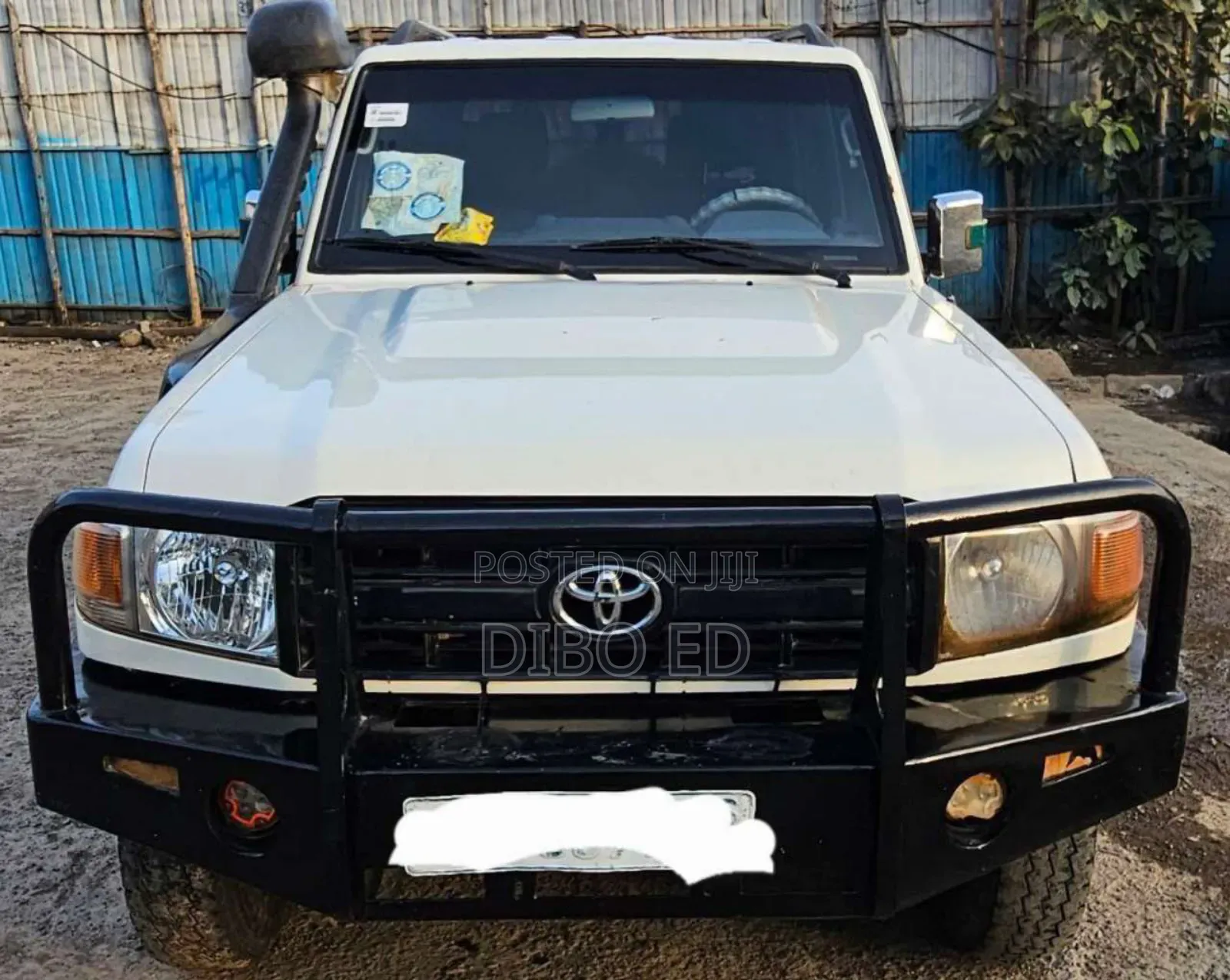 Toyota Land Cruiser 2018 White