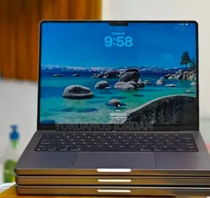 New Laptop Apple MacBook Pro M1 32GB Apple M1 Pro SSD 512GB