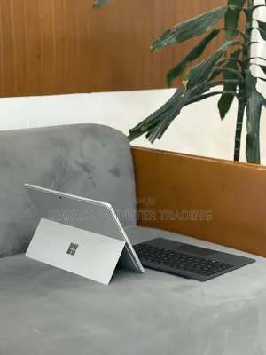 New Laptop Microsoft Surface Pro 7 16GB Intel Core i5 SSD 512GB