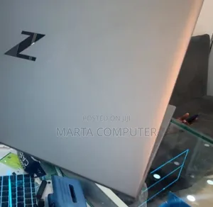 New Laptop HP ZBook Firefly 14 G7 16GB Intel Core i7 SSD 512GB