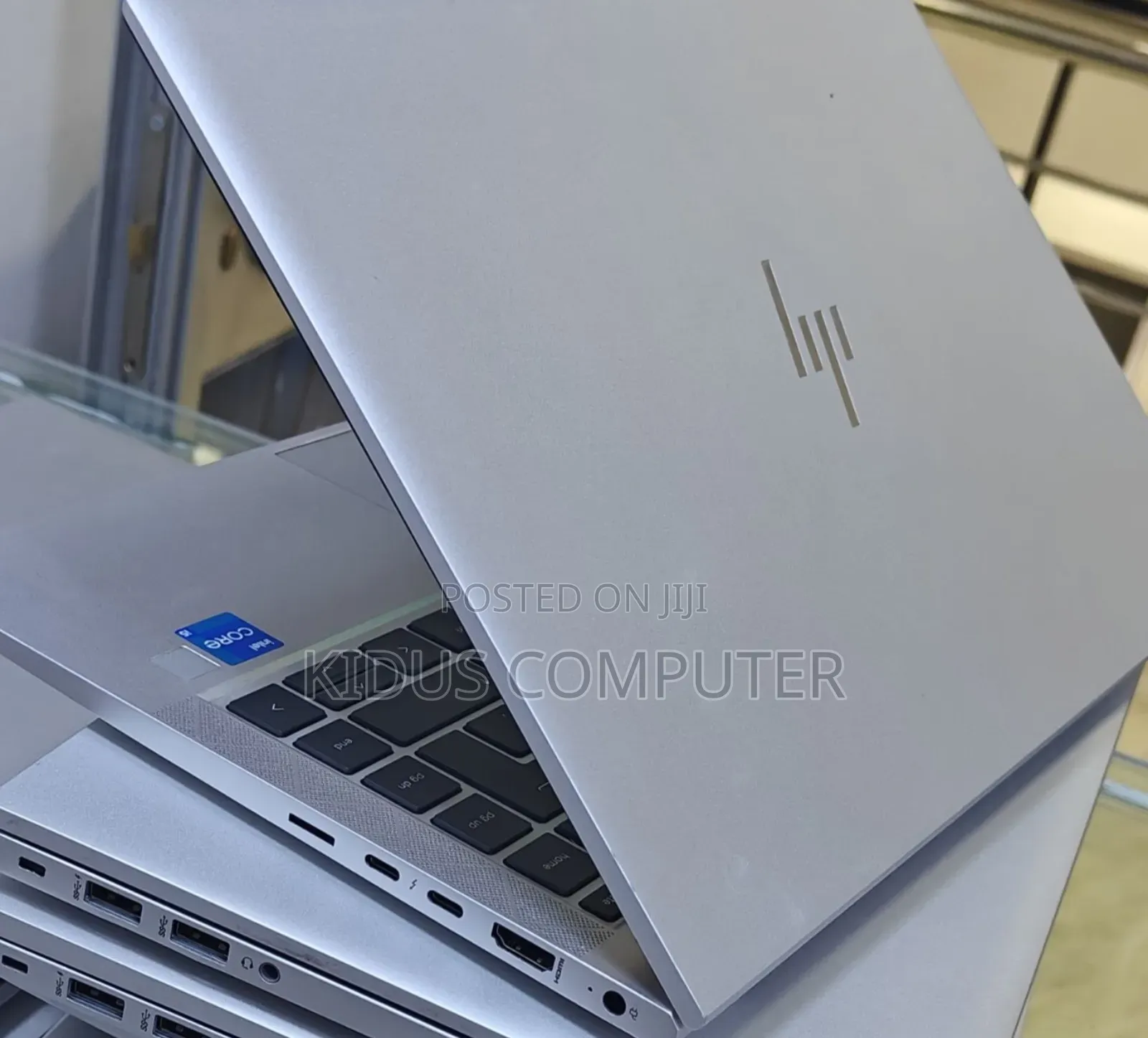 New Laptop HP EliteBook 830 G8 16GB Intel Core i5 SSD 512GB