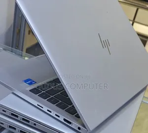 New Laptop HP EliteBook 830 G8 16GB Intel Core i5 SSD 512GB