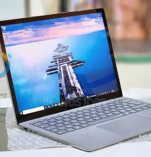 New Laptop Microsoft Surface 8GB Intel Core i5 SSD 512GB