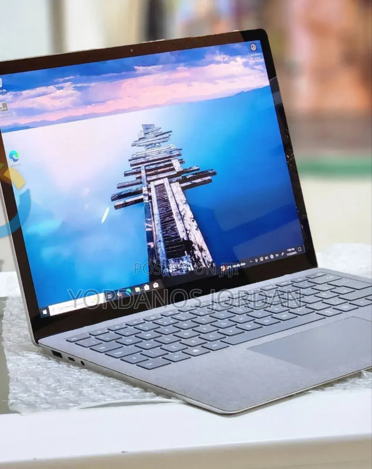 New Laptop Microsoft Surface 8GB Intel Core i5 SSD 512GB