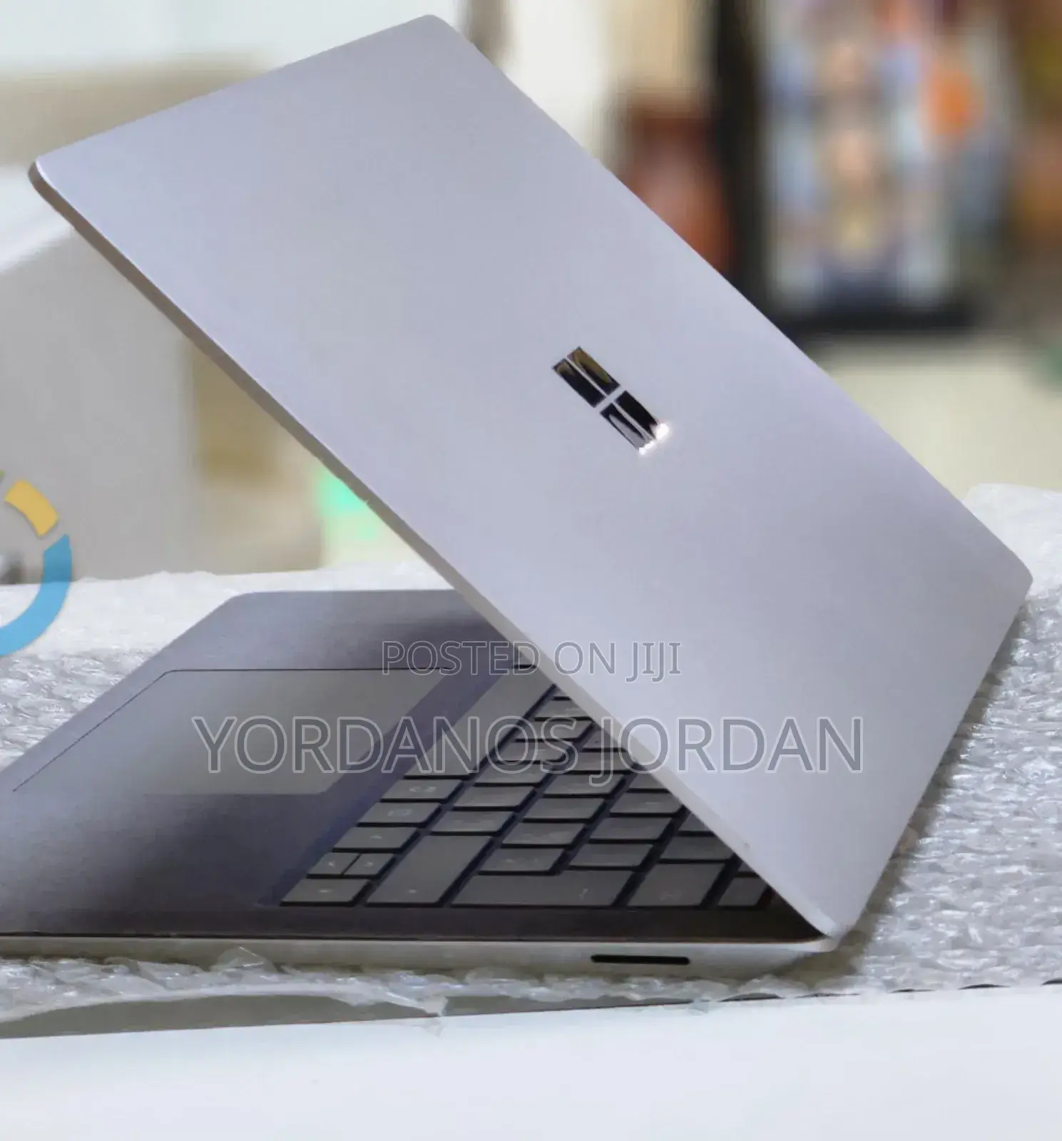 New Laptop Microsoft Surface 8GB Intel Core i5 SSD 512GB