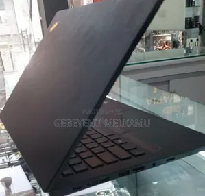 New Laptop Lenovo ThinkPad T14 16GB Intel Core i7 SSD 512GB