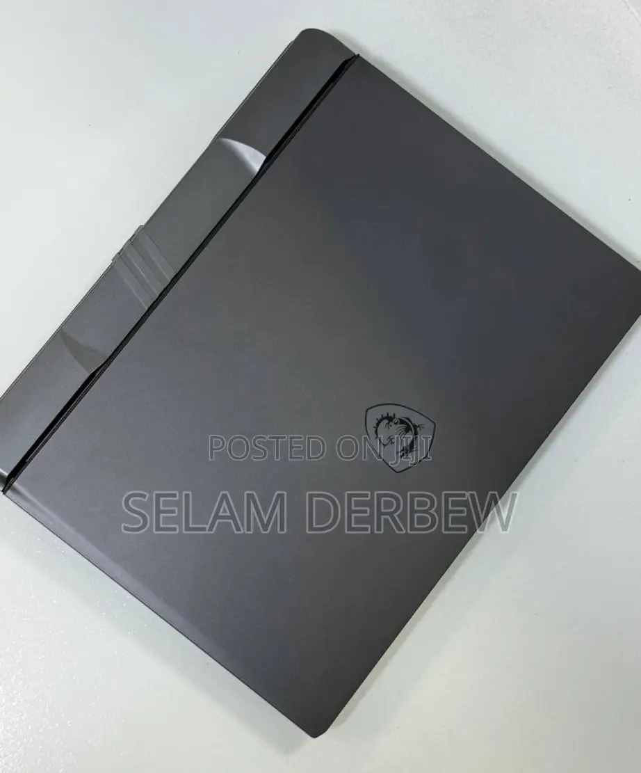 New Laptop MSI Vector 16 HX AI A2XWIG 16GB AMD Ryzen 9 SSD 1T